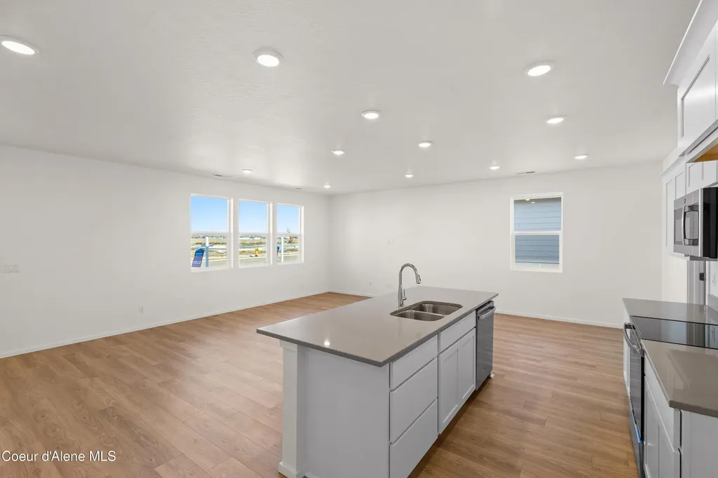 5294 E Aquila Avenue Post Falls ID 83854