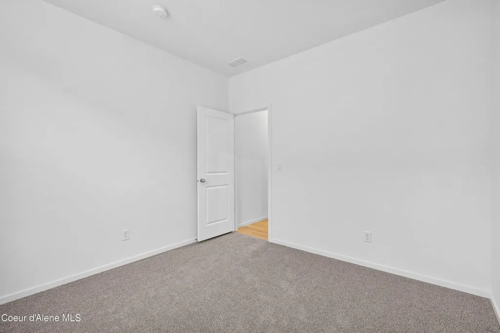 5294 E Aquila Avenue Post Falls ID 83854