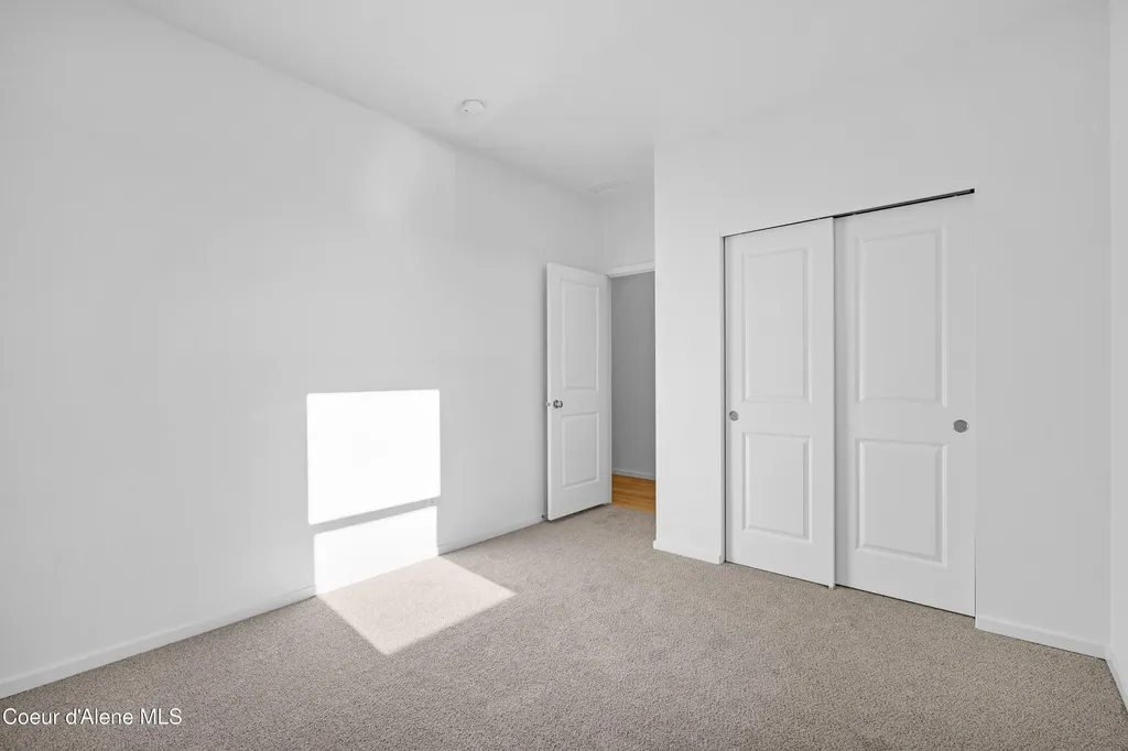 5294 E Aquila Avenue Post Falls ID 83854