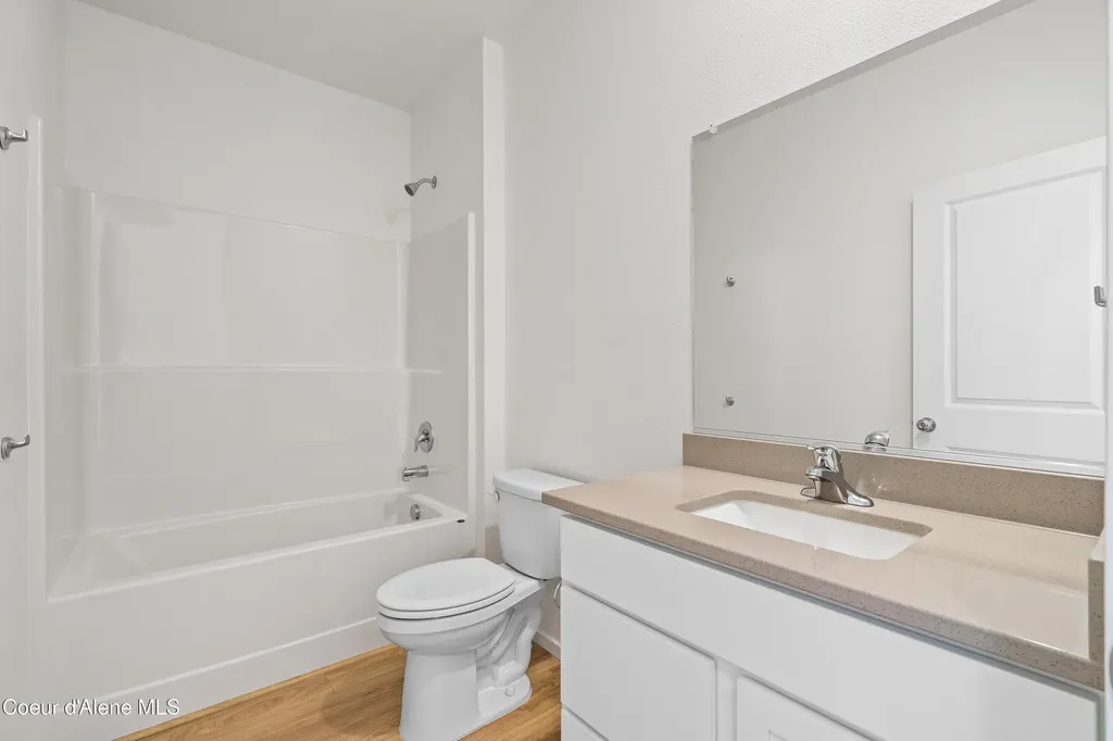 5294 E Aquila Avenue Post Falls ID 83854