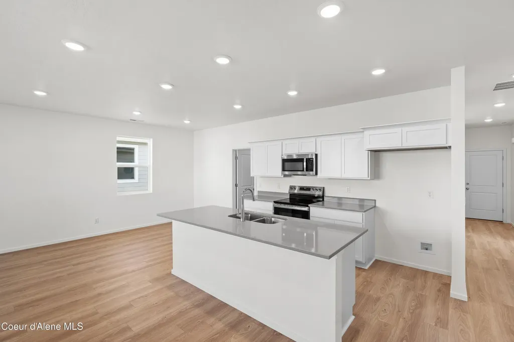 5294 E Aquila Avenue Post Falls ID 83854