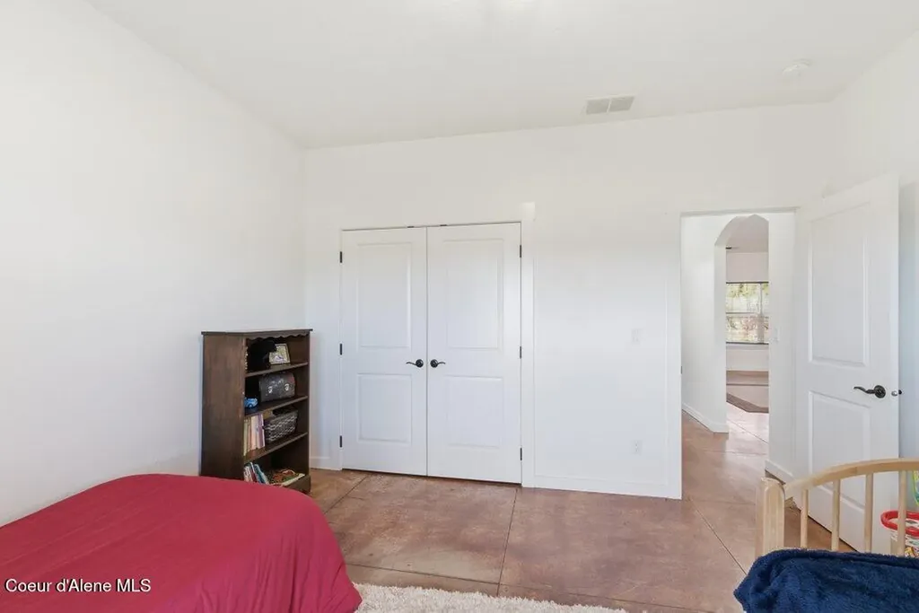 80 Carlson Drive Sandpoint ID 83864