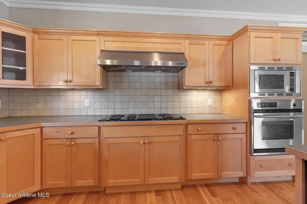 828 W Fork Eagle Creek Road Wallace ID 83873