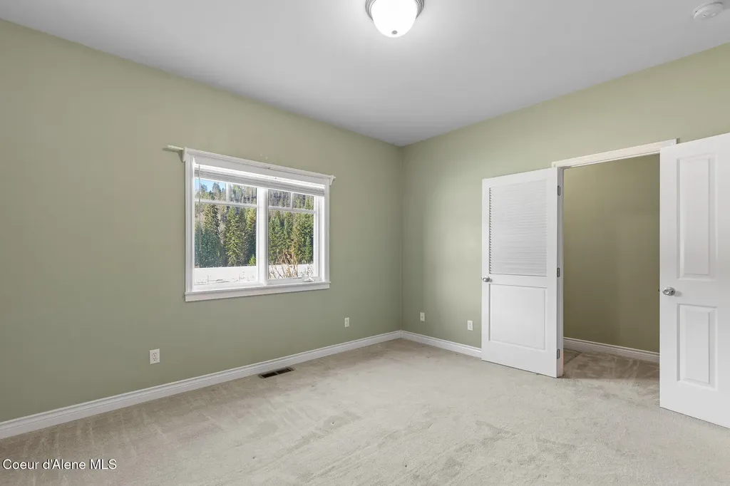 828 W Fork Eagle Creek Road Wallace ID 83873