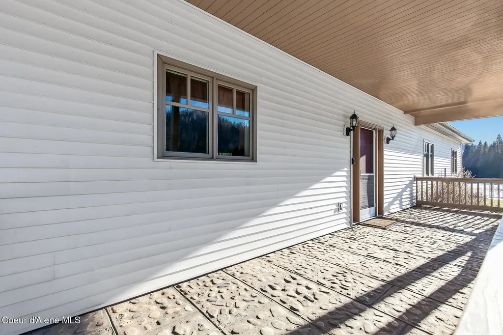 828 W Fork Eagle Creek Road Wallace ID 83873