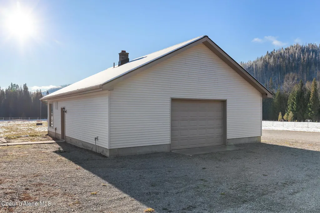 828 W Fork Eagle Creek Road Wallace ID 83873