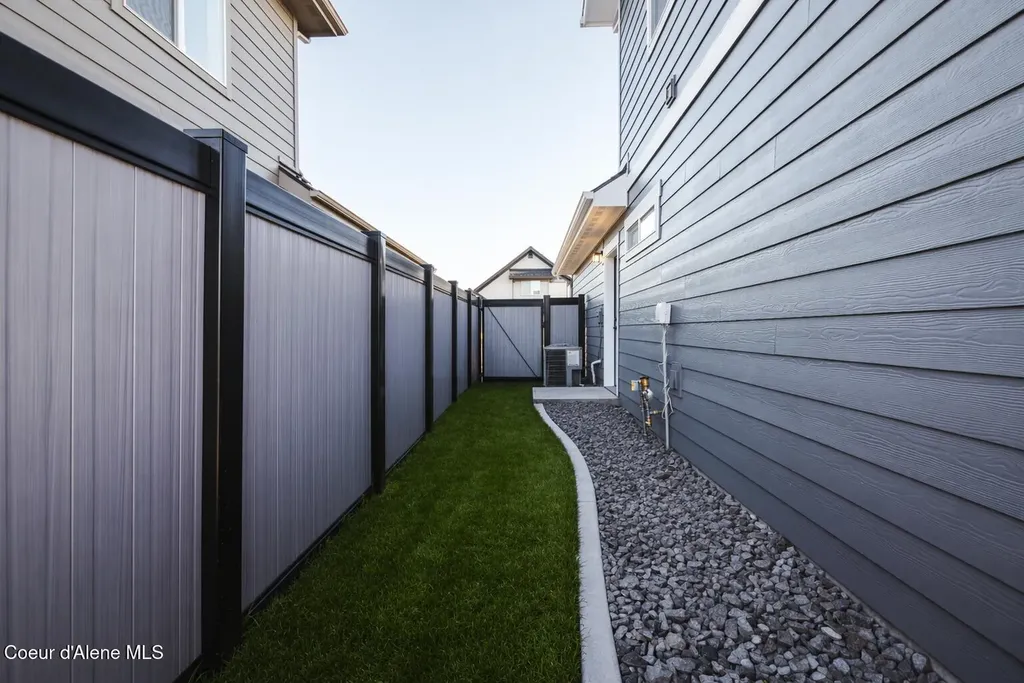 693 W Monashee Lane Hayden ID 83835