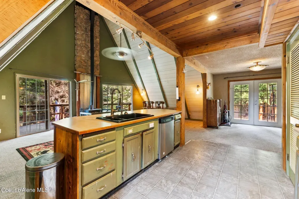 3897 Upper Gold Creek Road Sandpoint ID 83864