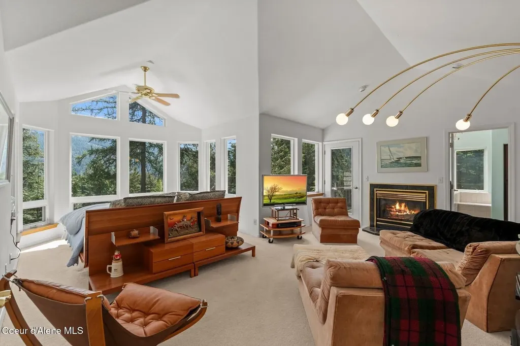 38 S Quail Run Sandpoint ID 83864