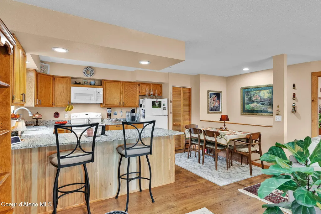 1695 E Round Lake Road St. Maries ID 83861