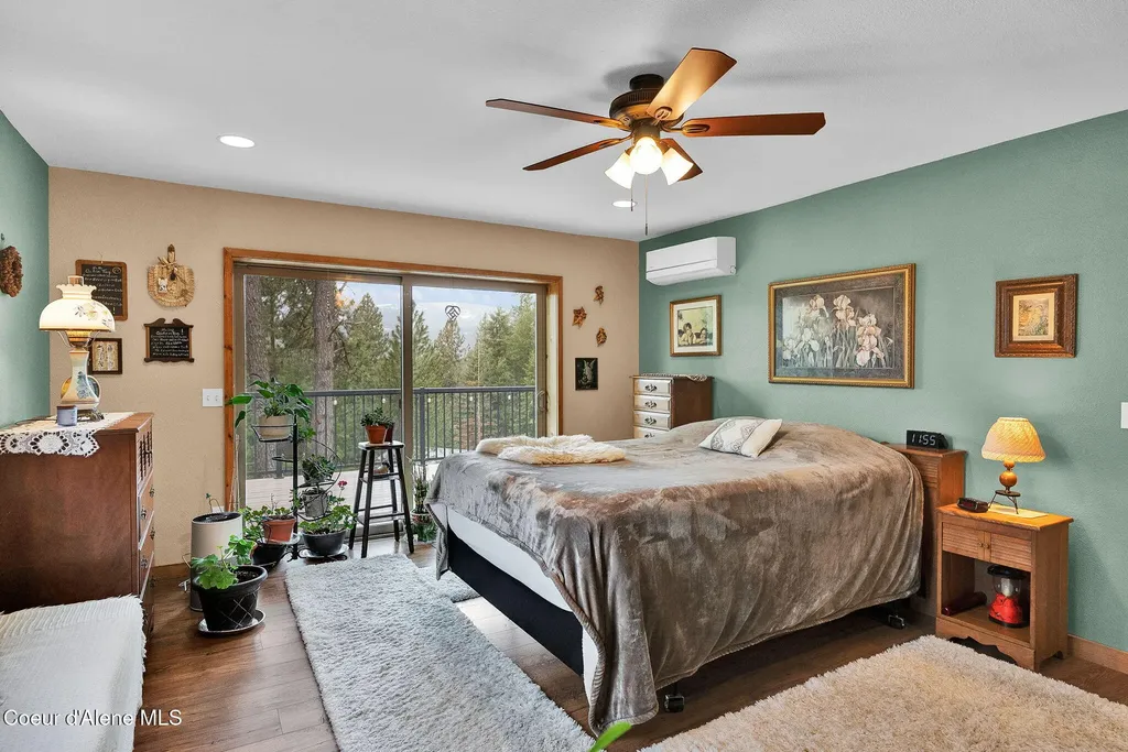 1695 E Round Lake Road St. Maries ID 83861