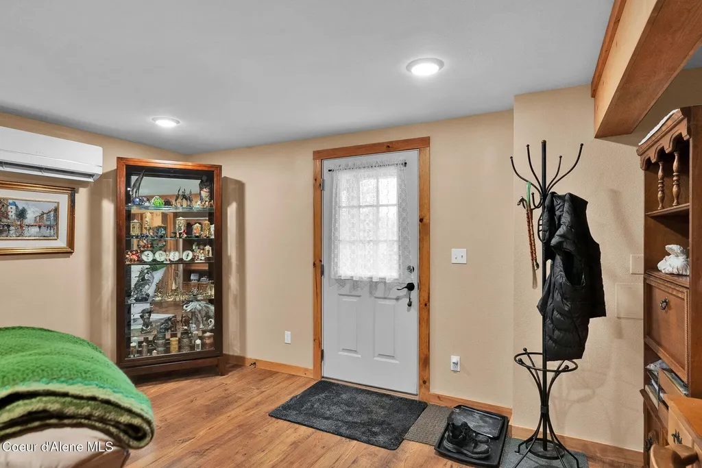 1695 E Round Lake Road St. Maries ID 83861