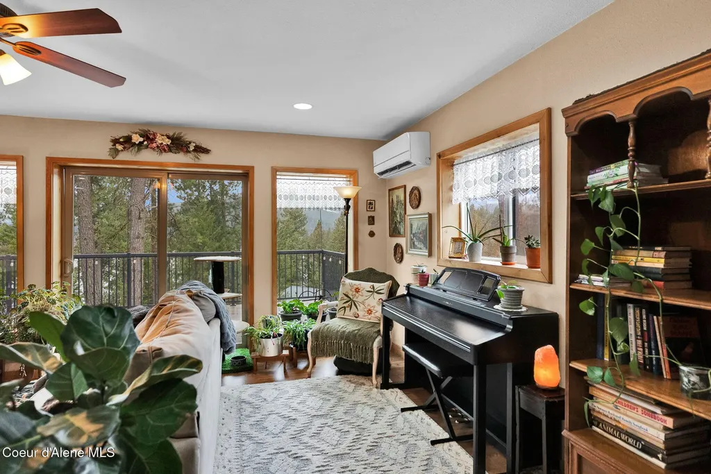 1695 E Round Lake Road St. Maries ID 83861