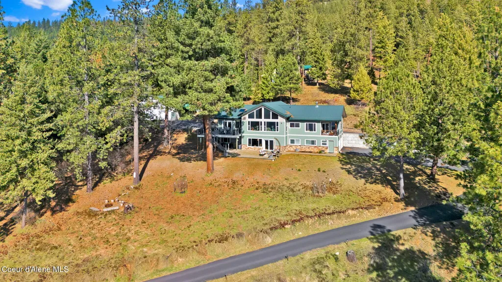 1611 Round Lake Road St. Maries ID 83861