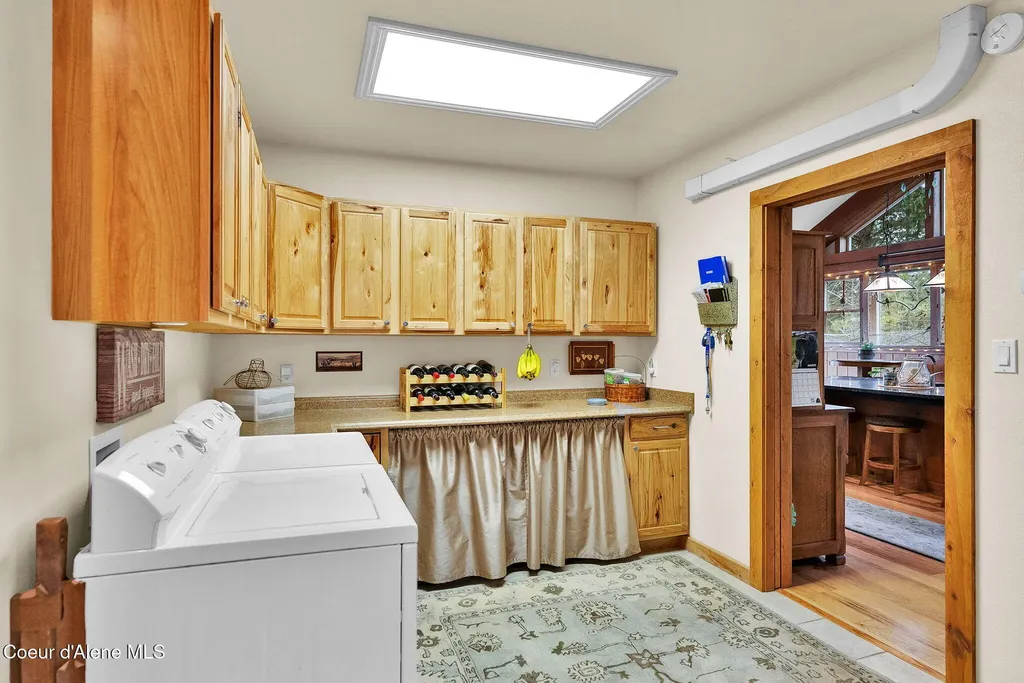 1611 Round Lake Road St. Maries ID 83861