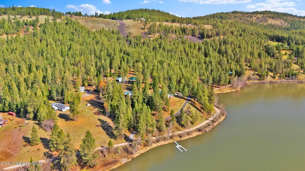 1611 Round Lake Road St. Maries ID 83861