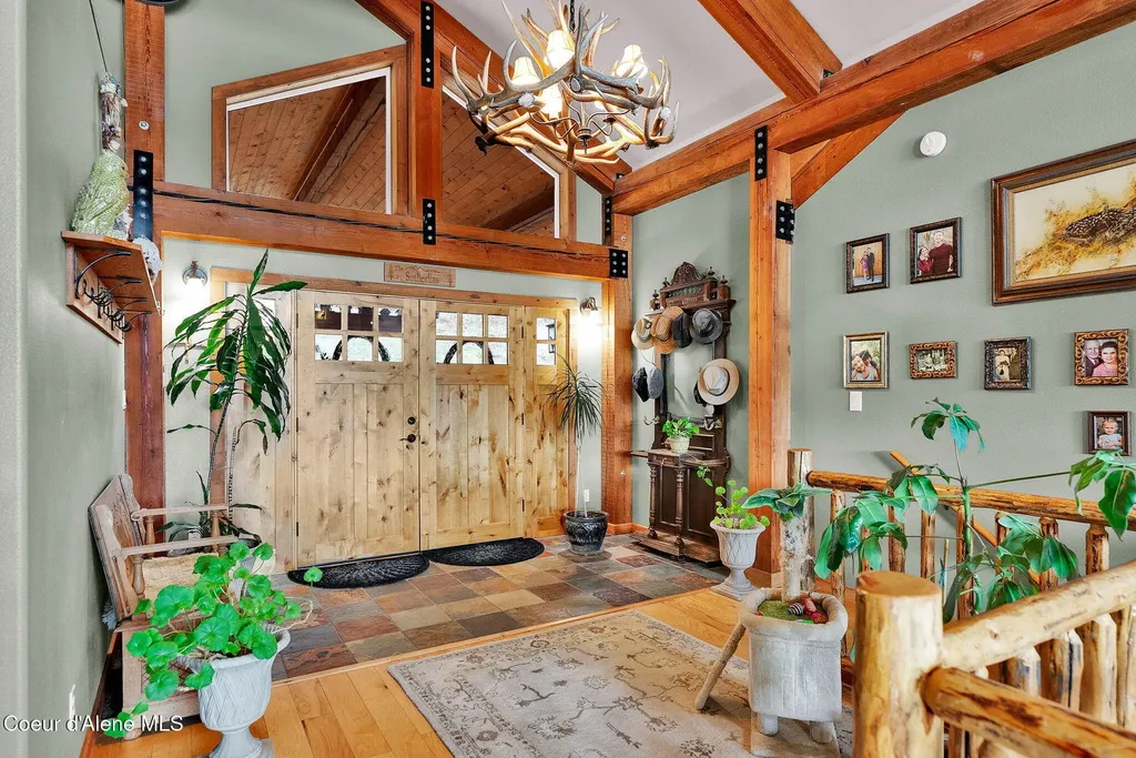 1611 Round Lake Road St. Maries ID 83861