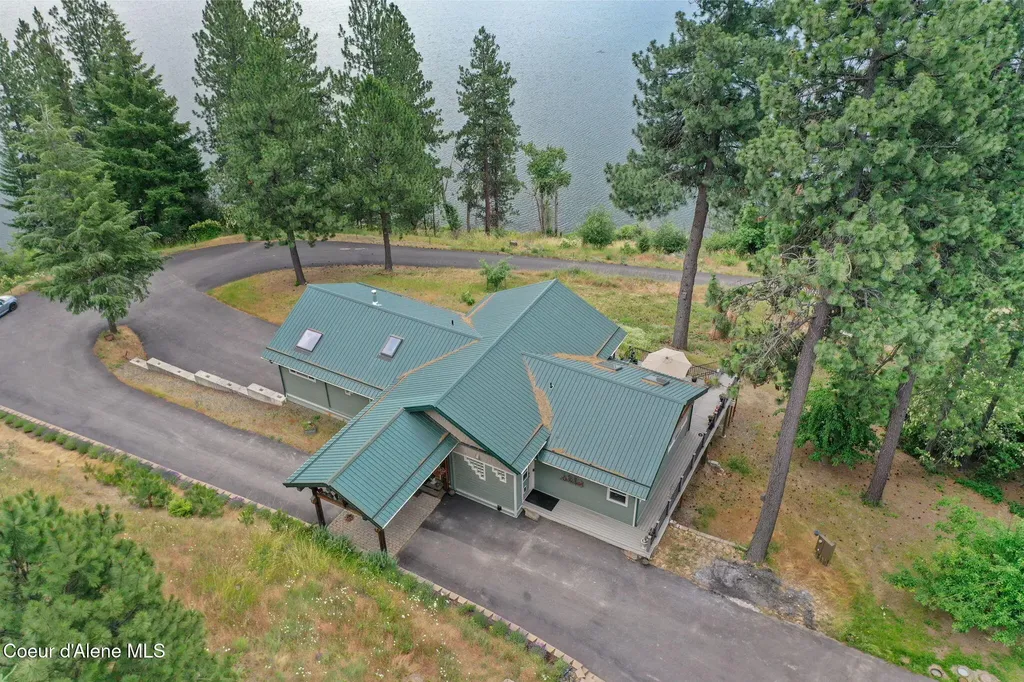 1611 Round Lake Road St. Maries ID 83861