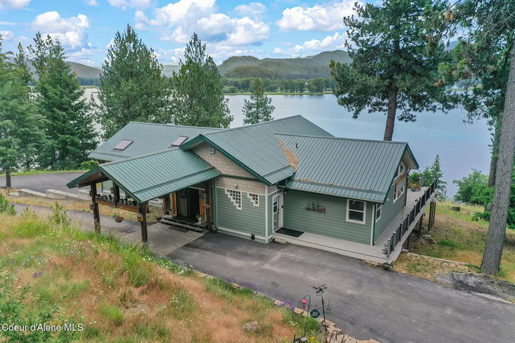 1611 Round Lake Road St. Maries ID 83861