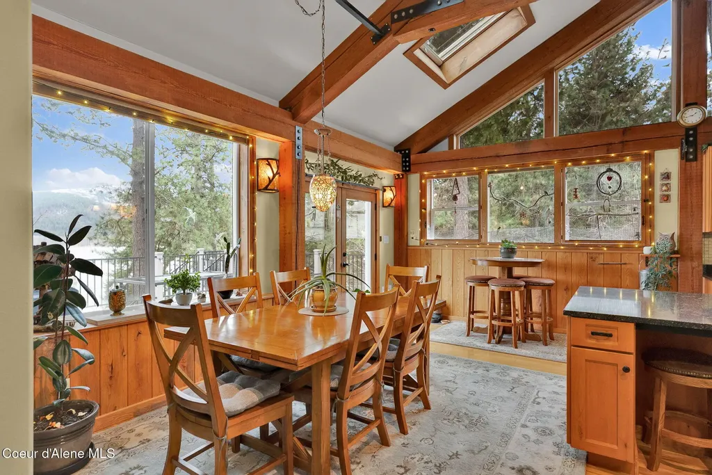 1611 Round Lake Road St. Maries ID 83861