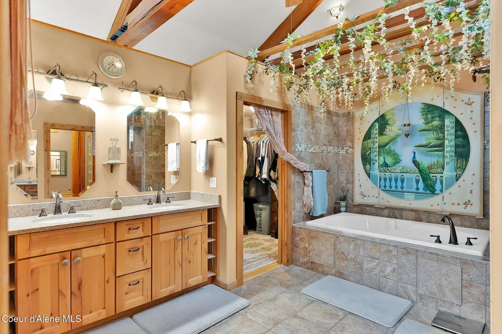1611 Round Lake Road St. Maries ID 83861