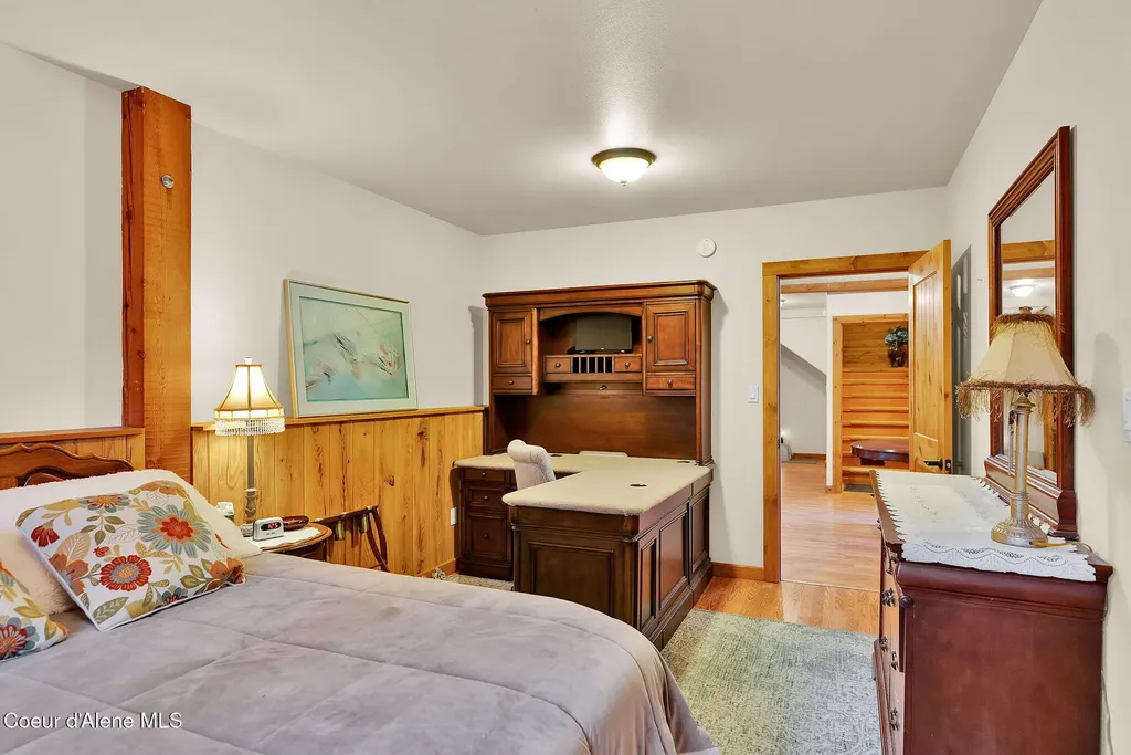 1611 Round Lake Road St. Maries ID 83861