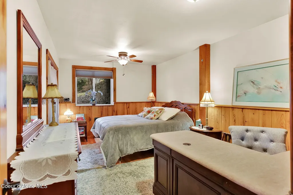1611 Round Lake Road St. Maries ID 83861