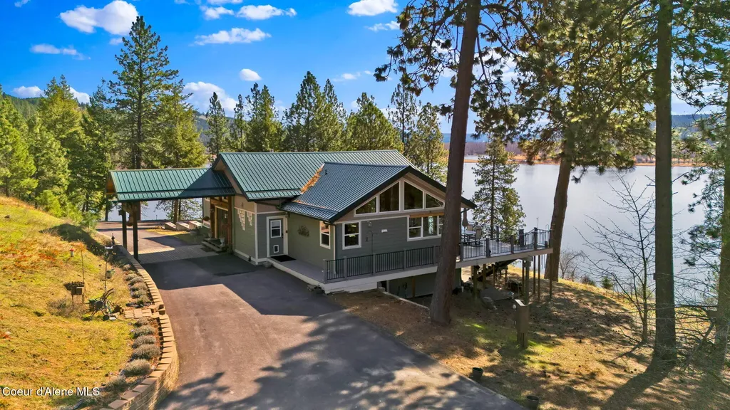 1611 Round Lake Road St. Maries ID 83861