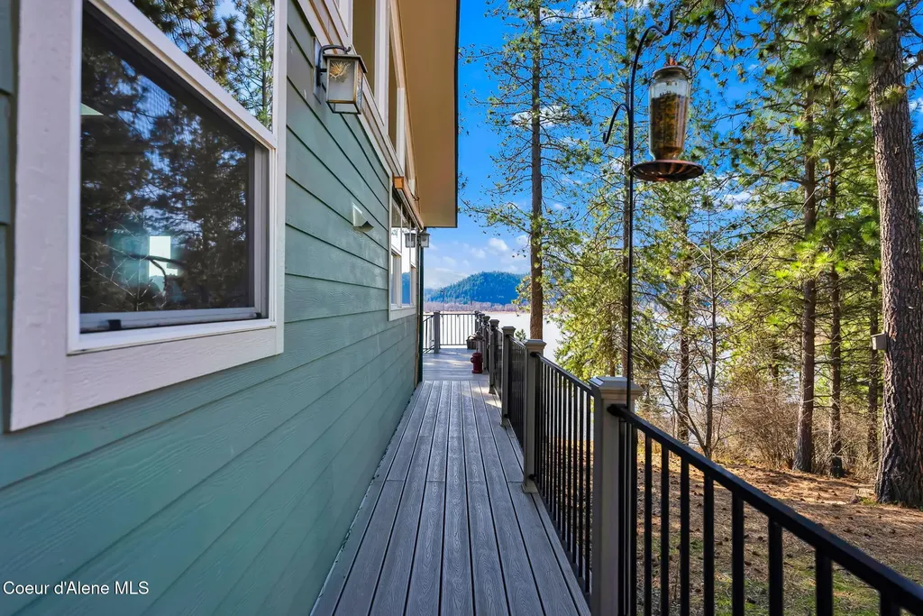 1611 Round Lake Road St. Maries ID 83861