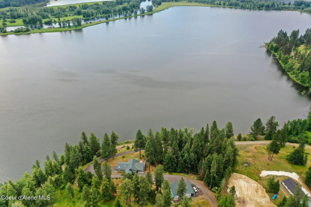 1611 Round Lake Road St. Maries ID 83861