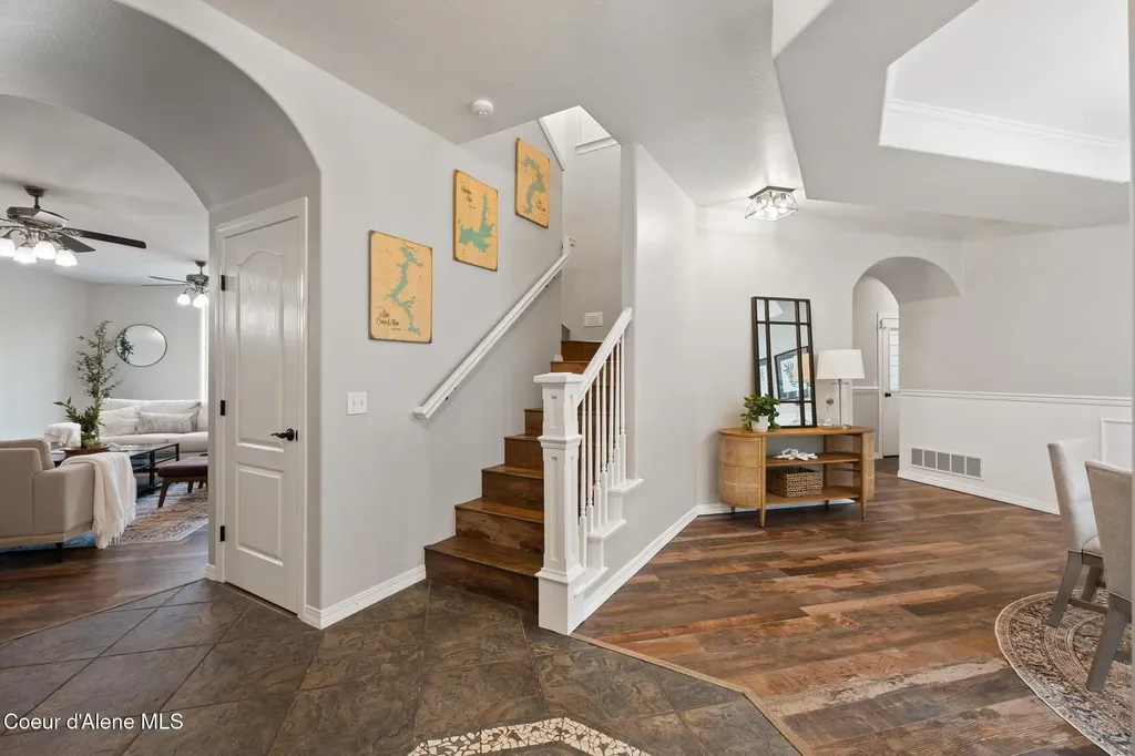 3825 E English Point Road Hayden ID 83835