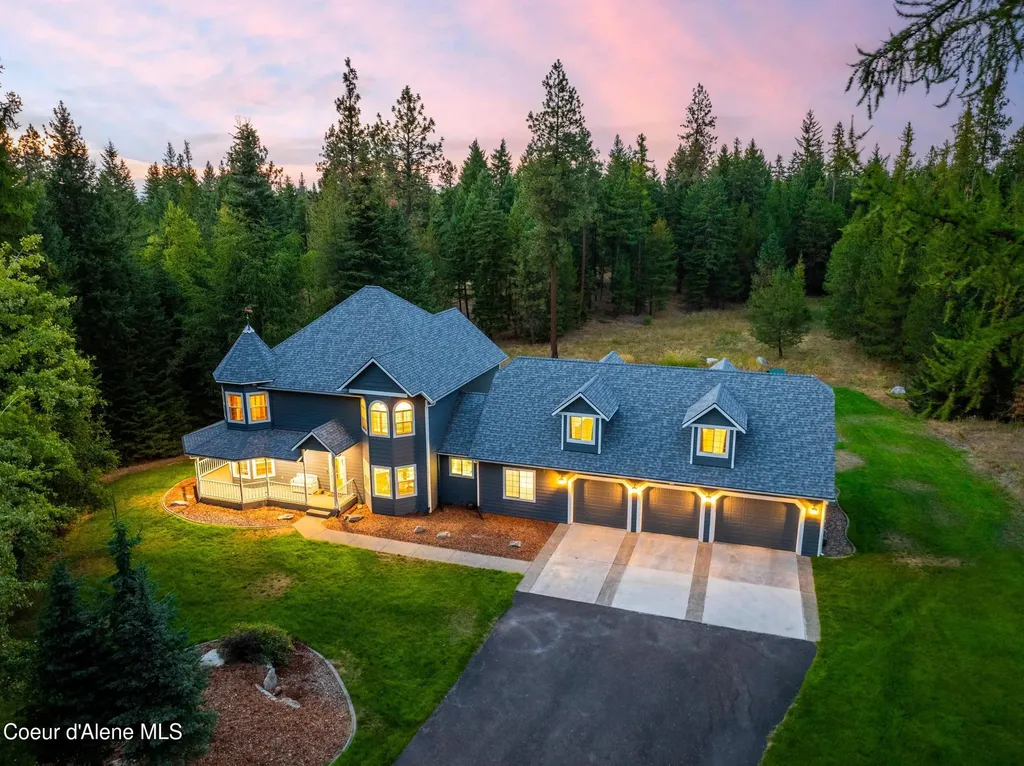 3825 E English Point Road Hayden ID 83835