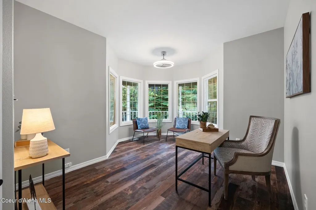 3825 E English Point Road Hayden ID 83835