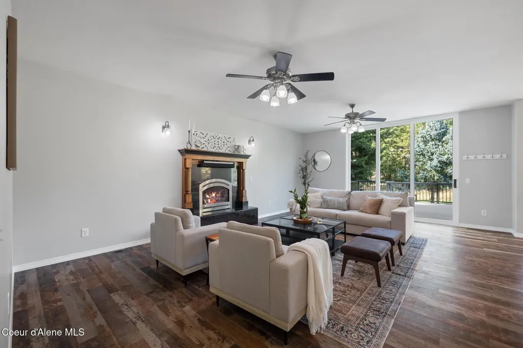 3825 E English Point Road Hayden ID 83835