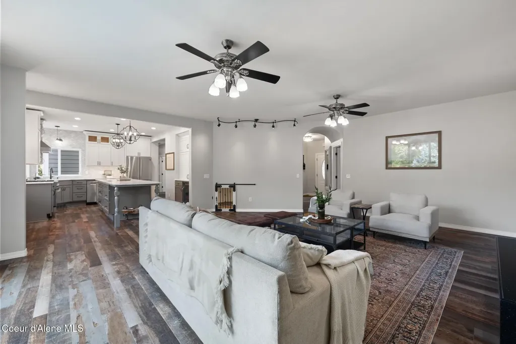 3825 E English Point Road Hayden ID 83835