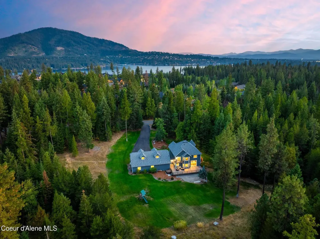 3825 E English Point Road Hayden ID 83835
