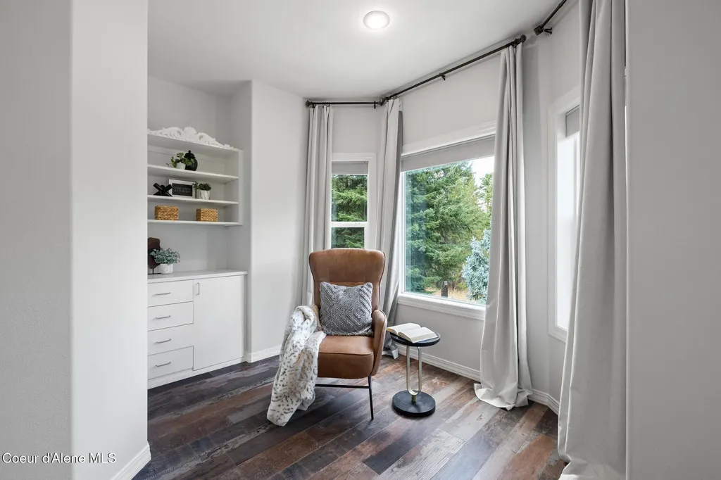 3825 E English Point Road Hayden ID 83835