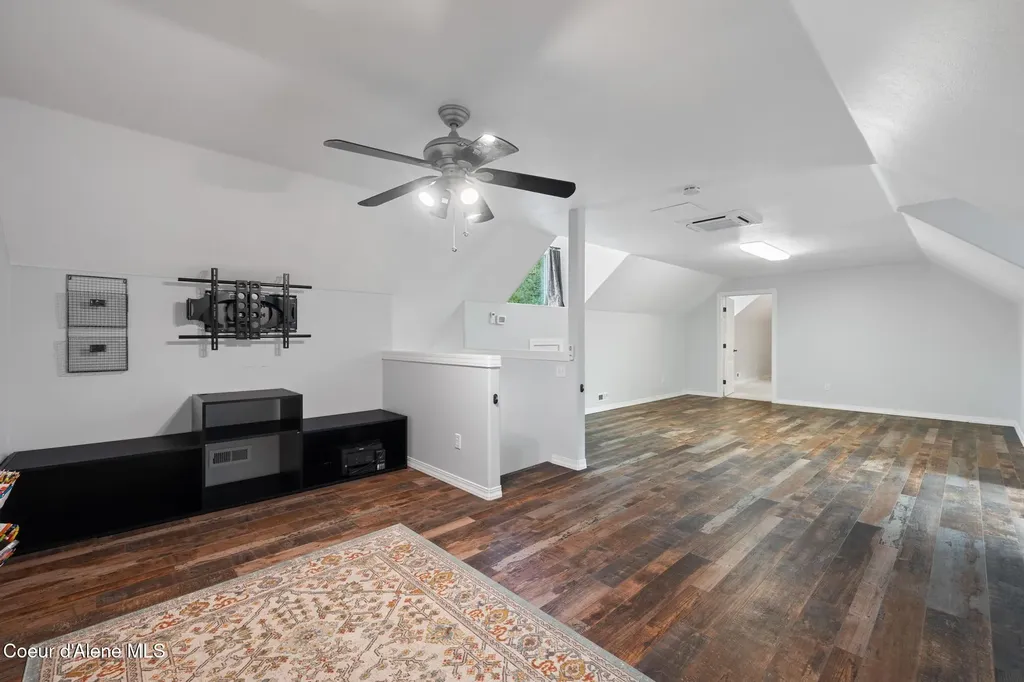3825 E English Point Road Hayden ID 83835