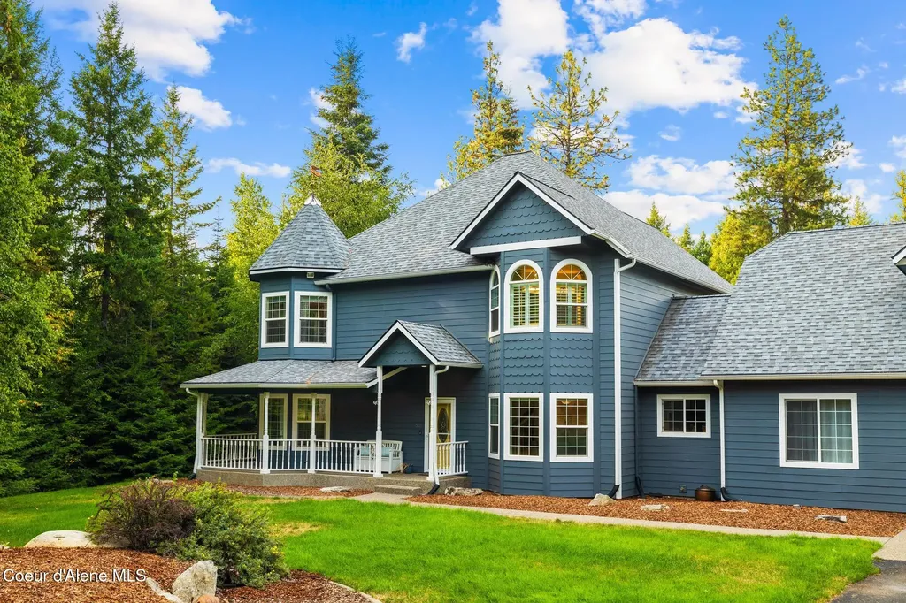3825 E English Point Road Hayden ID 83835