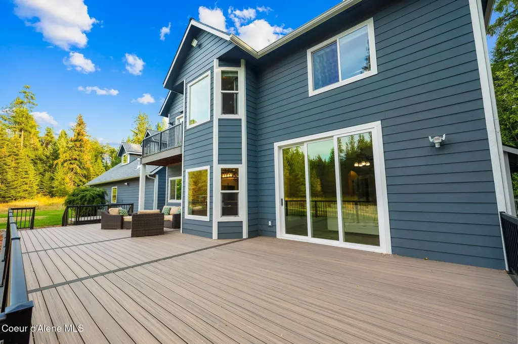 3825 E English Point Road Hayden ID 83835