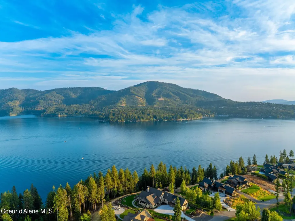 3825 E English Point Road Hayden ID 83835