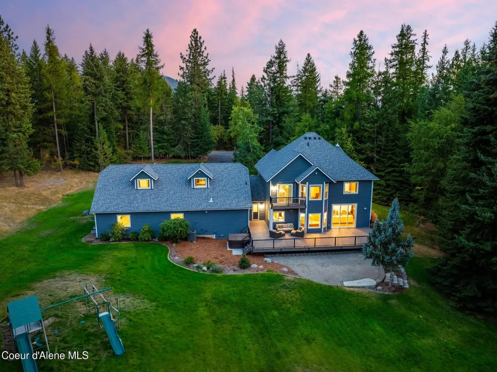 3825 E English Point Road Hayden ID 83835