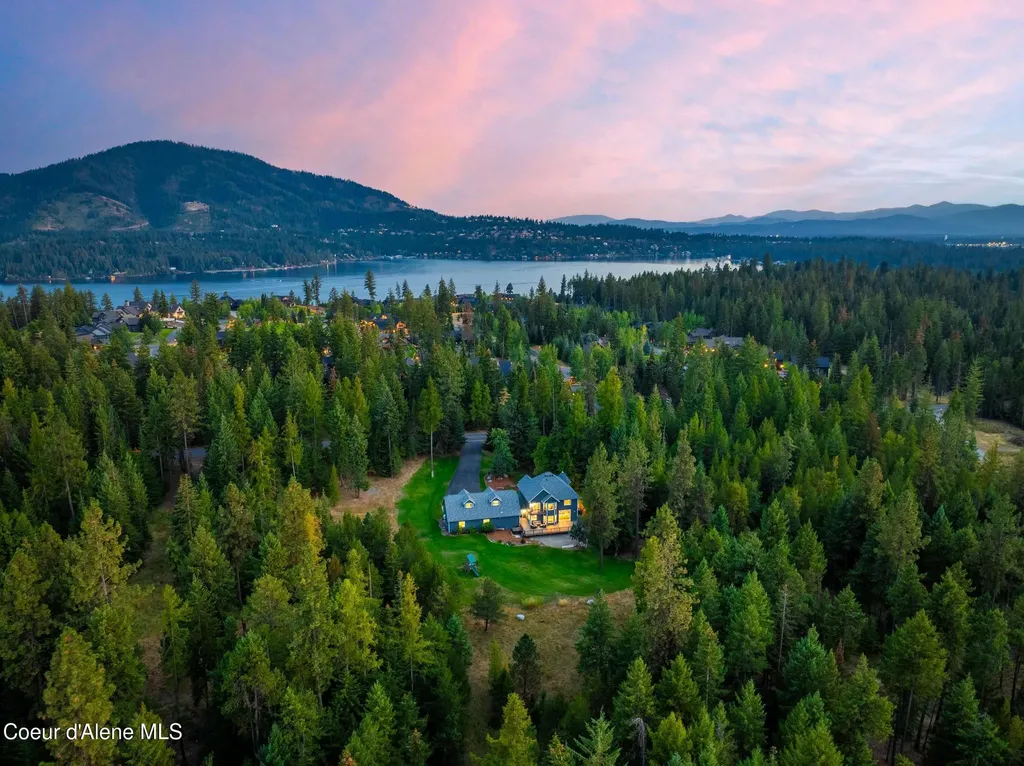 3825 E English Point Road Hayden ID 83835