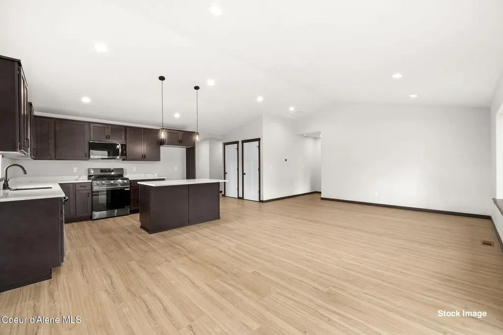 12013 N Lennon Lane Rathdrum ID 83858