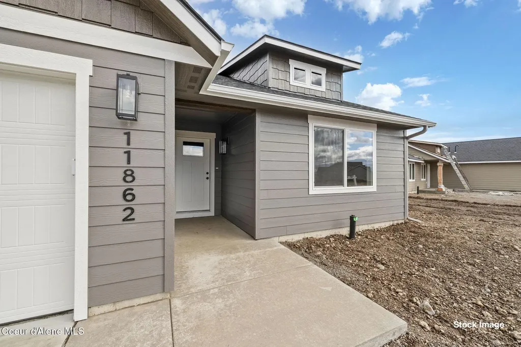 12013 N Lennon Lane Rathdrum ID 83858