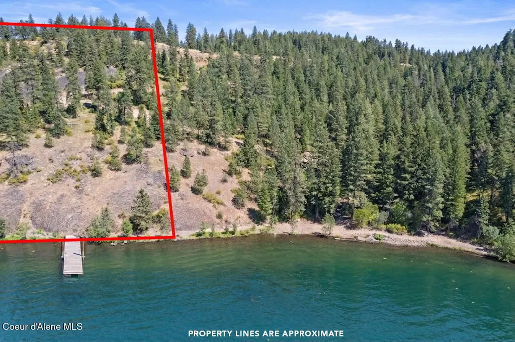 560 E Inglenook (approx) Lane Harrison ID 83833