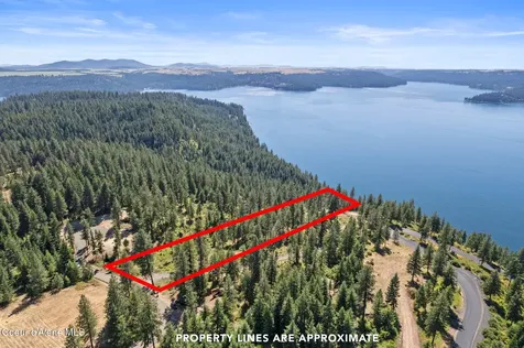 560 E Inglenook (approx) Lot #2 Lane Harrison ID 83833