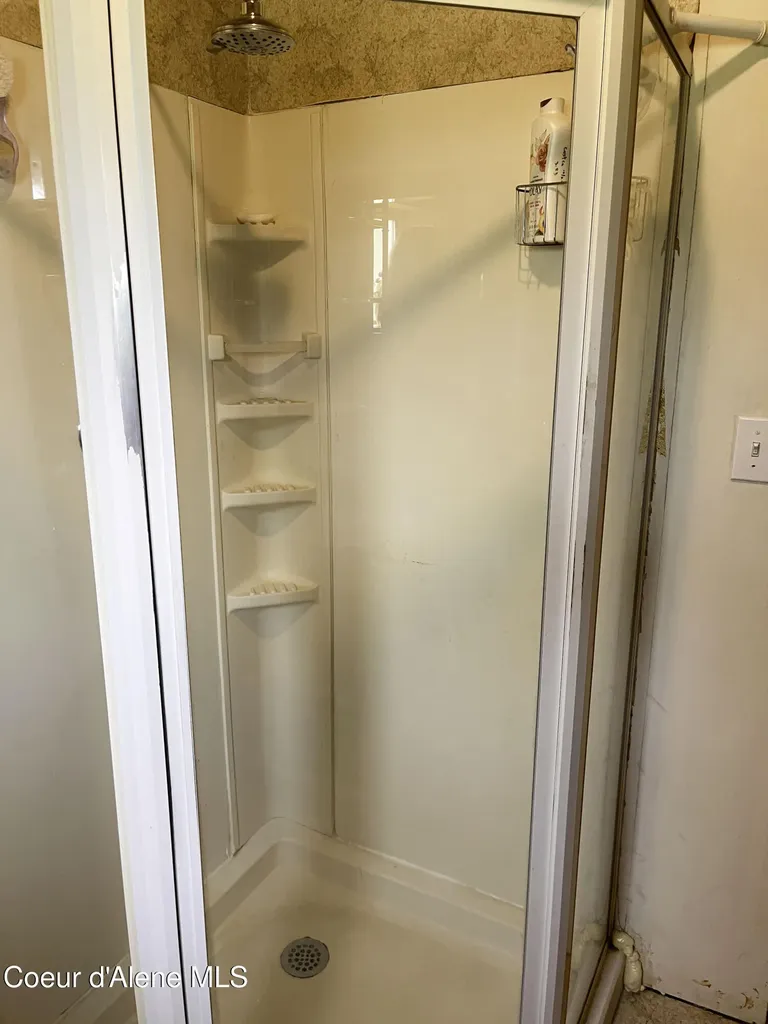 855 Meadowood Road Sandpoint ID 83864