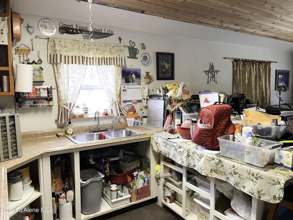 855 Meadowood Road Sandpoint ID 83864