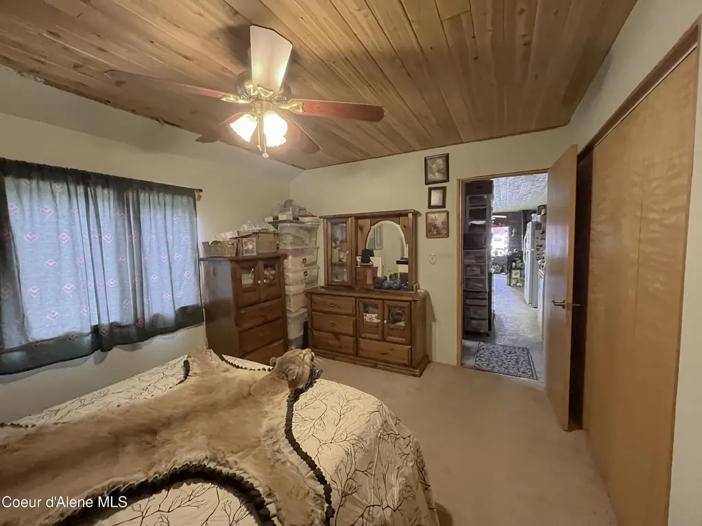 855 Meadowood Road Sandpoint ID 83864